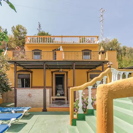 Three-bedroom Holiday In Nerja